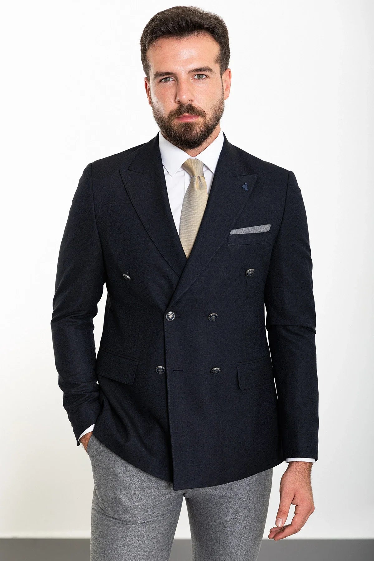 Bojoni Capena Navy Blue Double Breasted Slim Fit Suit