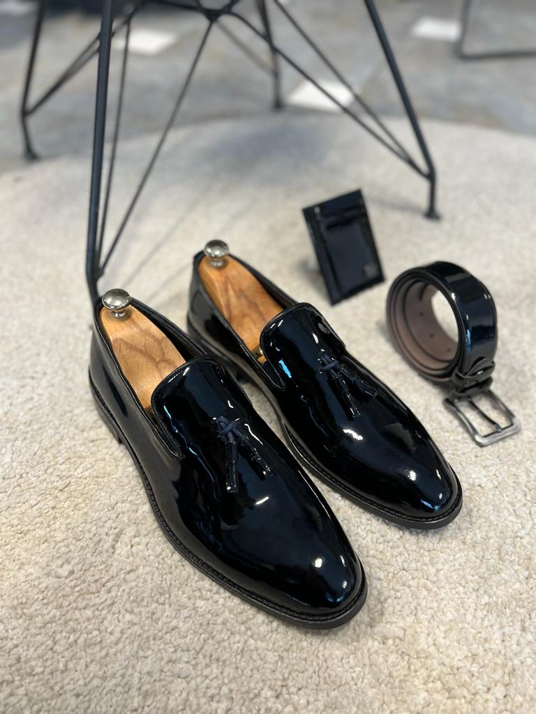 Bojoni Black Patent Leather Tassel Shoes