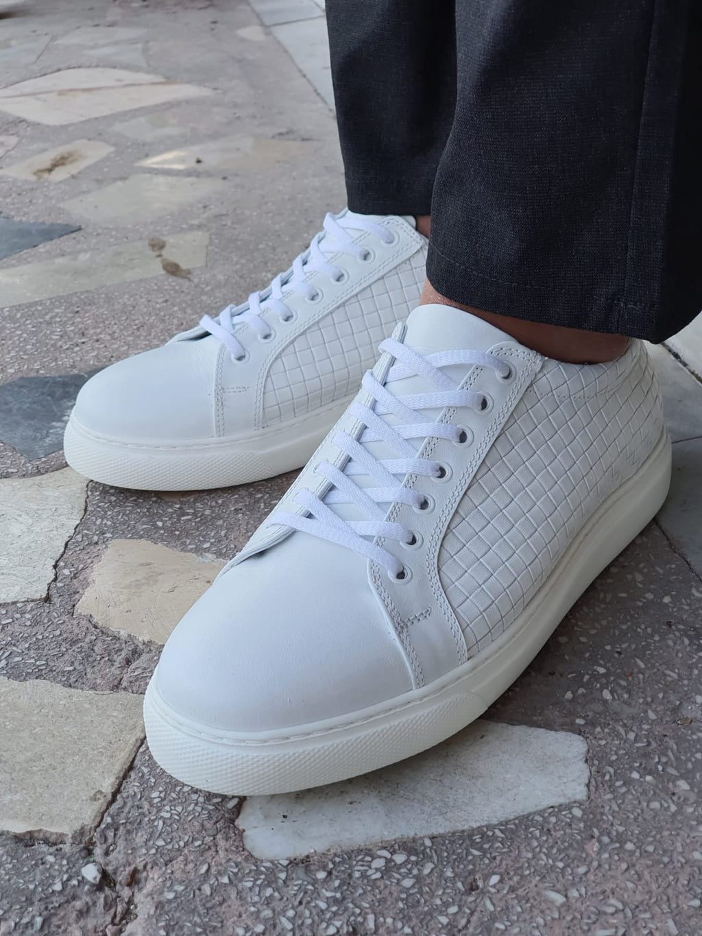 Monteri White Low-Top Sneakers-baagr.myshopify.com-shoes2-brabion