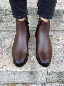 Mantoni Brown Leather Chelsea Boots-baagr.myshopify.com-shoes2-BOJONI
