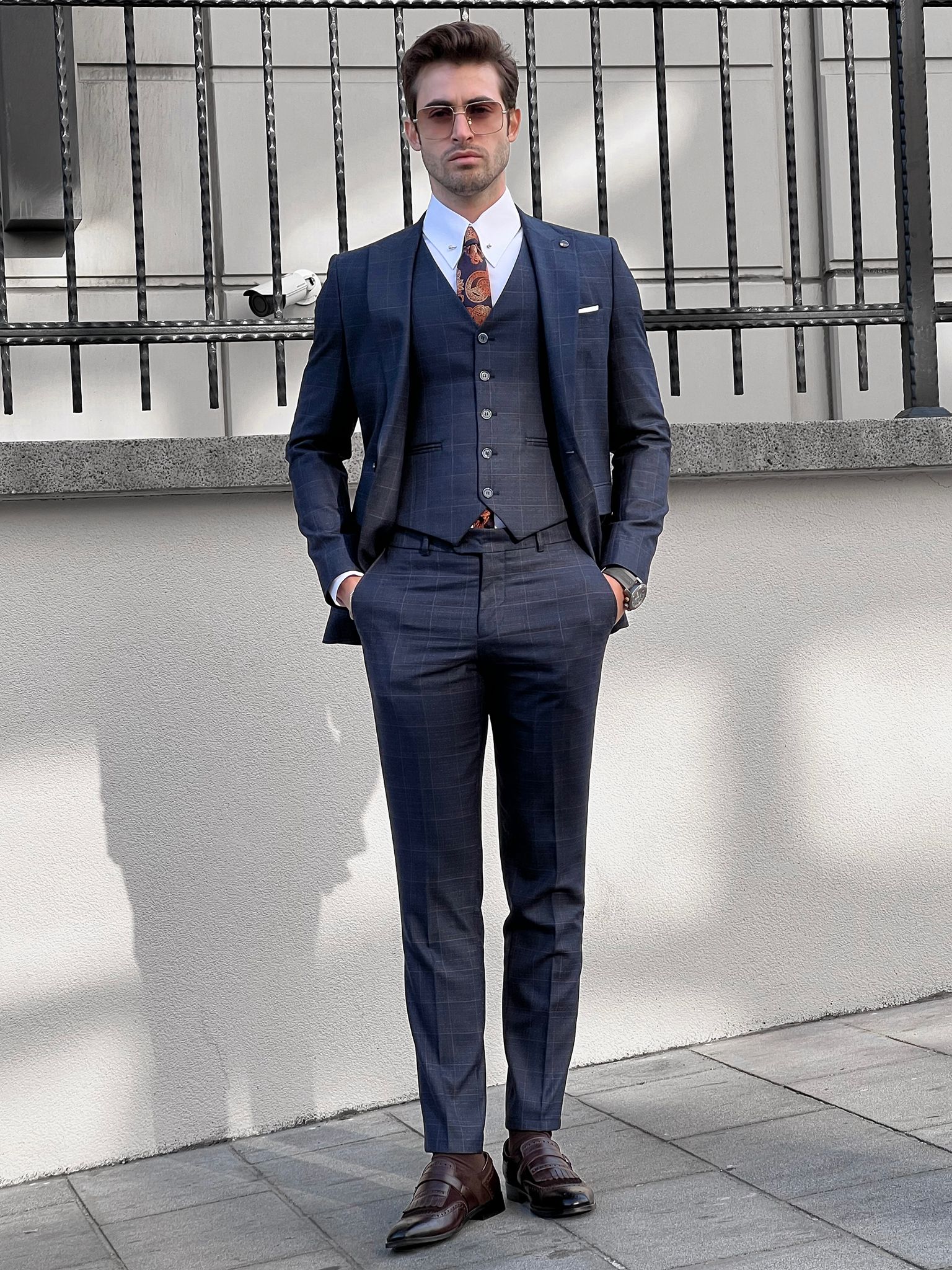 Louis Slim Fit Plaid Navy Business Suit