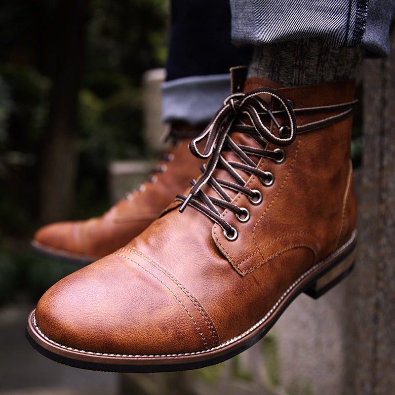 BRITISH STYLE BOOTS (2 colors)